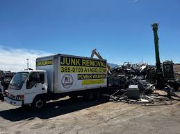 Best Donation Pickup Services  in Newberg, OR